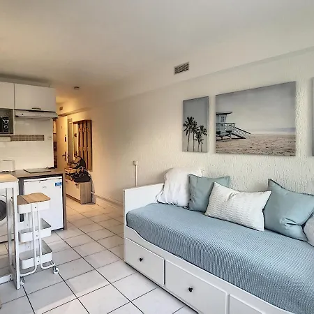 Golfe Juan Studio Dans Residence Avec Piscine Vallauris Exterior photo