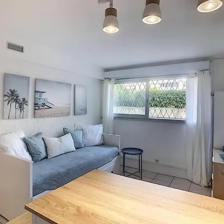 Golfe Juan Studio Dans Residence Avec Piscine Vallauris Exterior photo