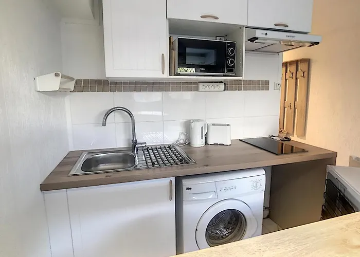 Golfe Juan Studio Dans Residence Avec Piscine