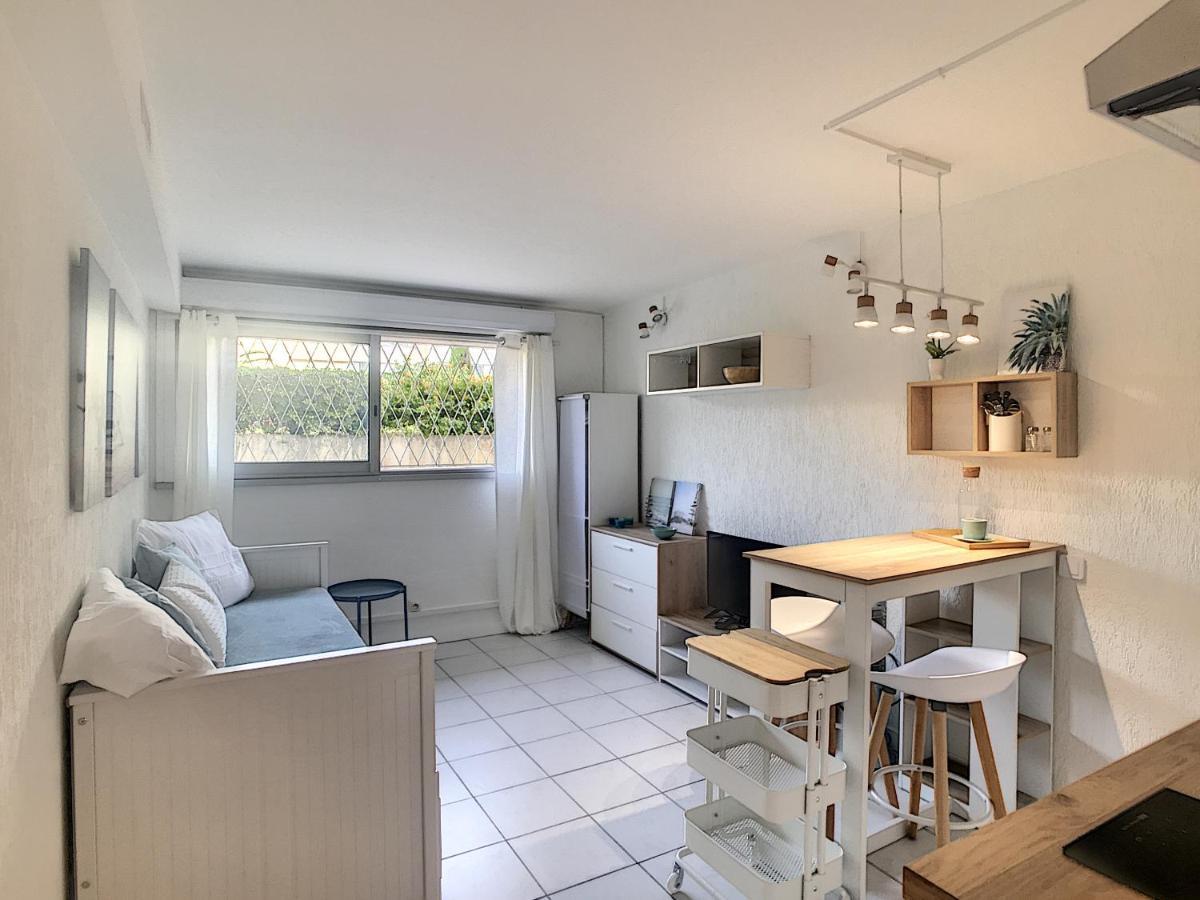 Golfe Juan Dans Résidence Avec Piscine Appartement *
